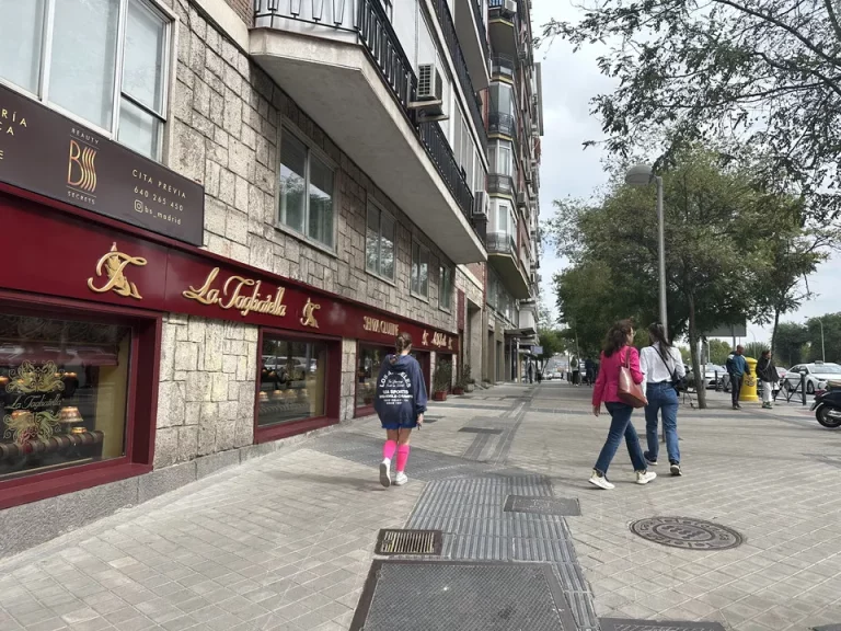 ホテル周辺(街の様子)