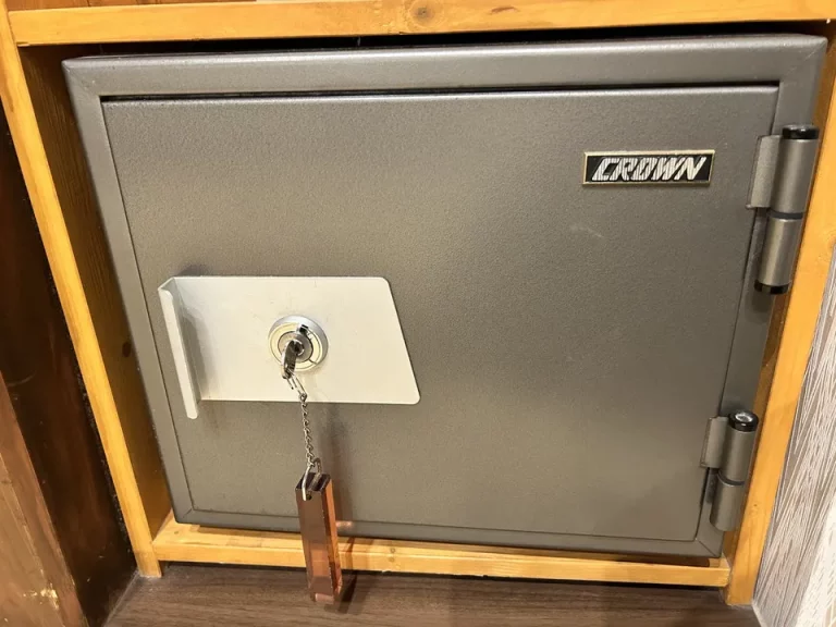 セーフティボックス(閉めた状態)