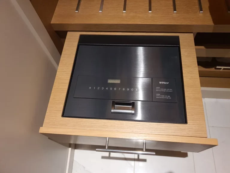 セーフティボックス(閉じた状態)