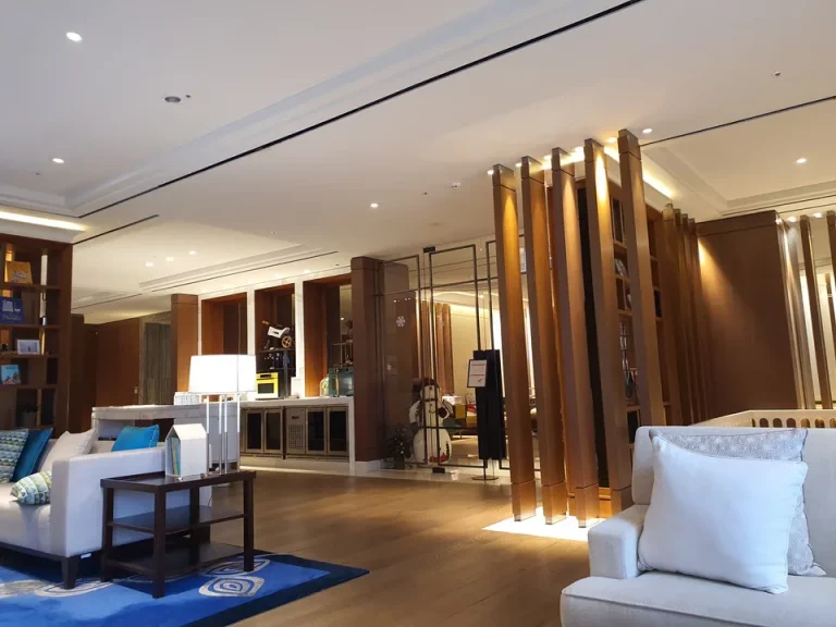 ファミリーラウンジ2