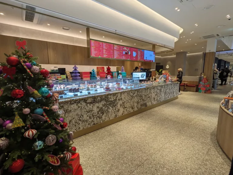 ファストフード店内観_3