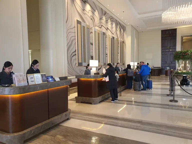 フロントカウンター