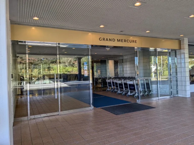 エントランス外観