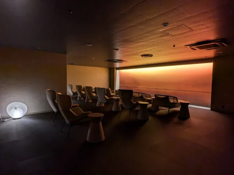 温泉ラウンジ休憩コーナー