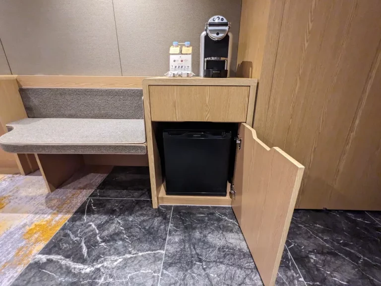 冷蔵庫(閉じた状態)_3