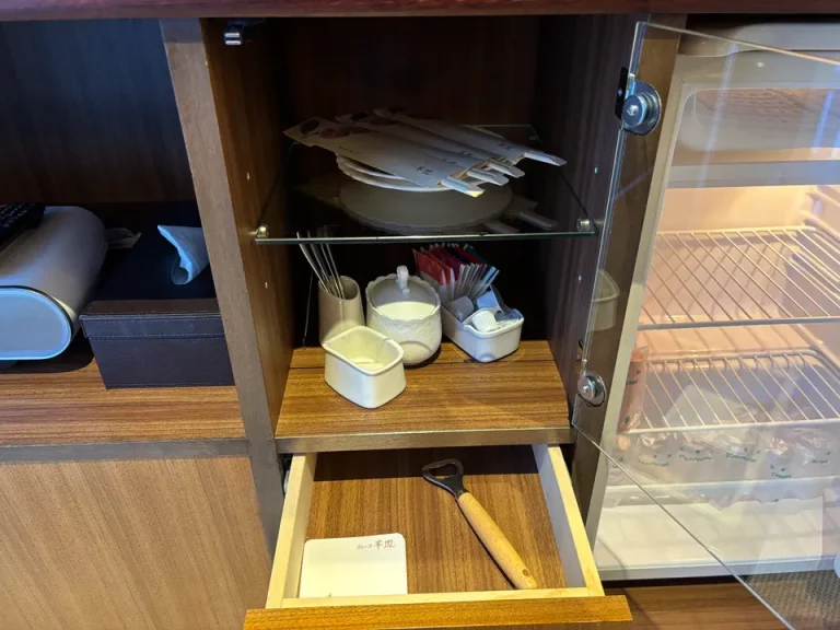 カフェ、ミニバー