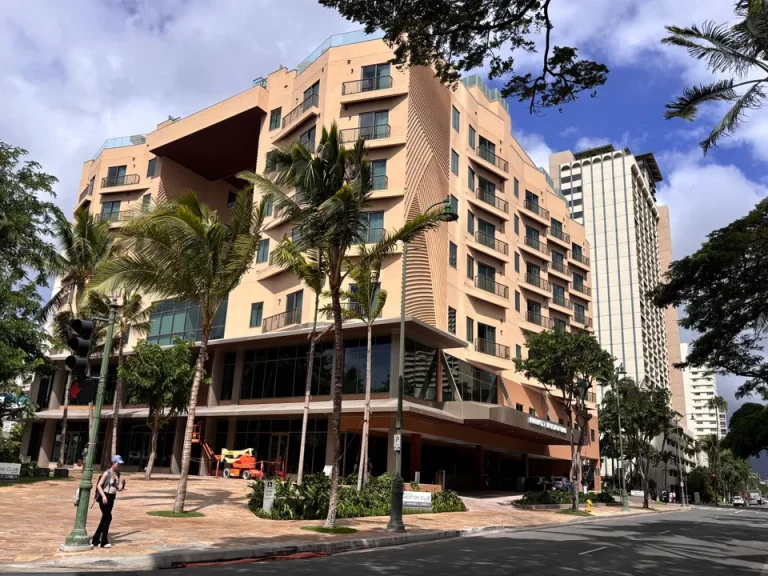 外観・フロント_マリオット バケーション クラブ、ワイキキ(1)