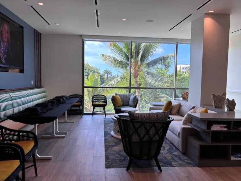 外観・フロント_マリオット バケーション クラブ、ワイキキ(2)