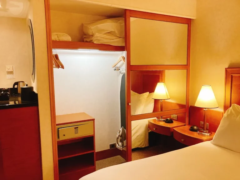 クローゼット開いた状態