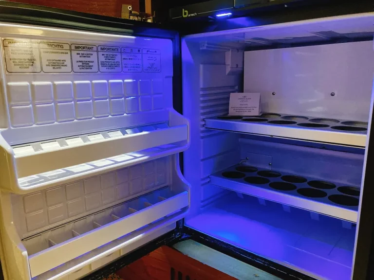 冷蔵庫開いた状態