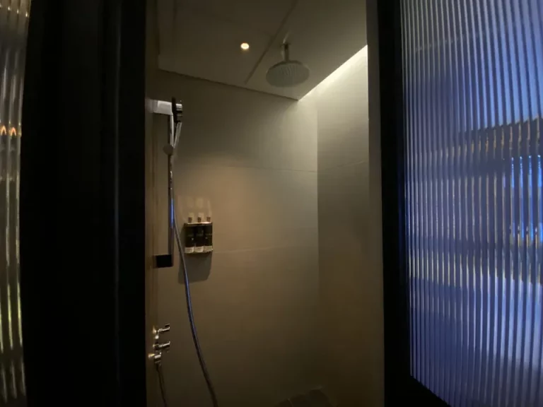 2シャワールーム入口