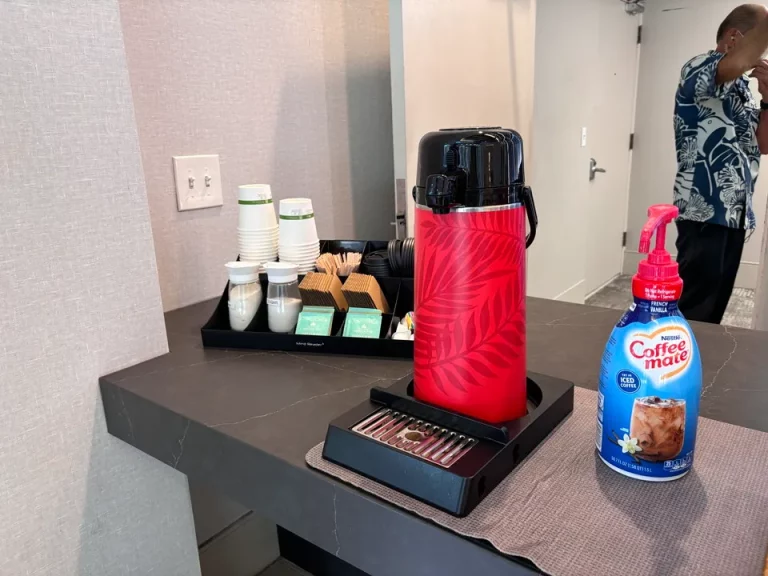 外観・フロント_ワイキキ マリア(4)