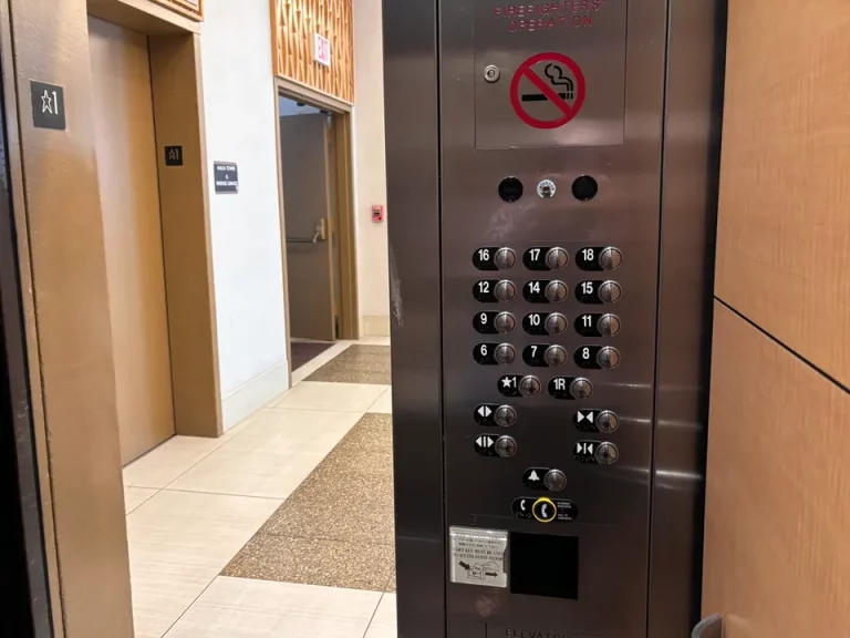 エレベーター・廊下_ワイキキ マリア(5)