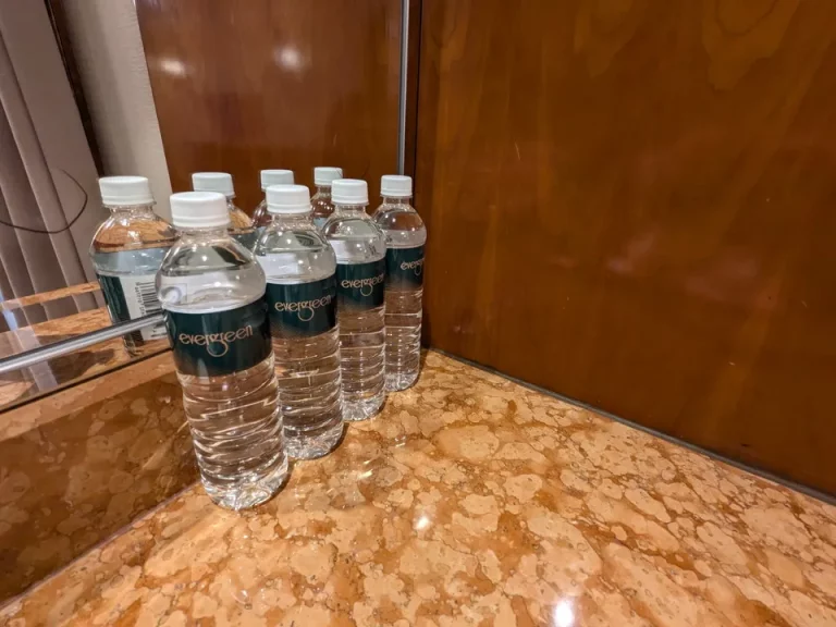 無料のミネラルウォーター