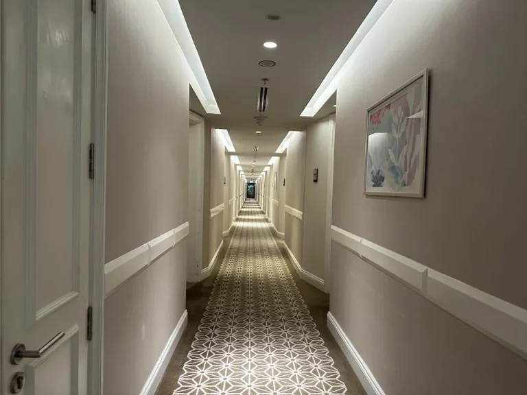 客室階廊下全体