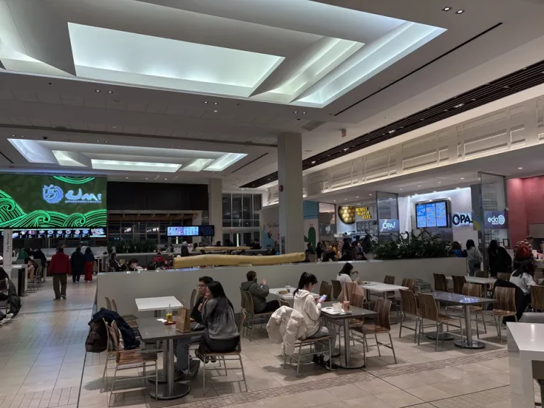 フードコート(1)