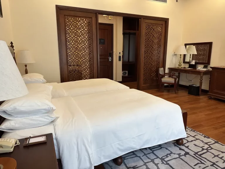 客席全体入口方向