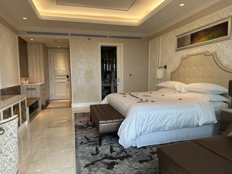 客席全体(入口方向)