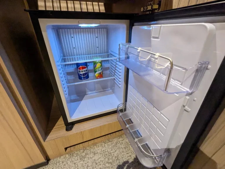 冷蔵庫開けた状態