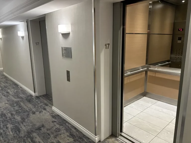 エレベーター(4)