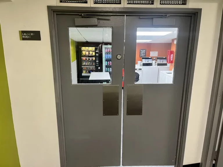 ランドリールーム入り口