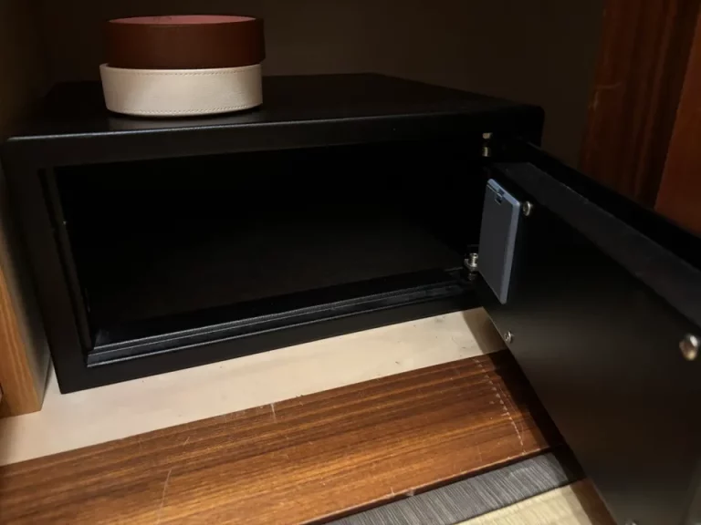 セーフティボックス開けた状態