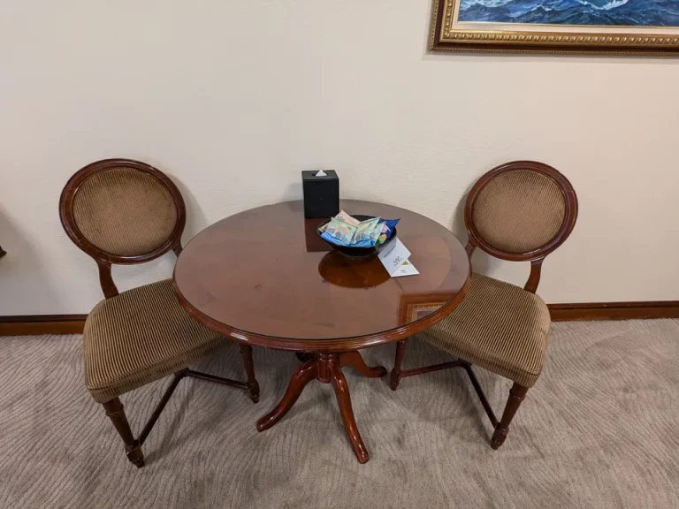 リビングのダイニングテーブルセット