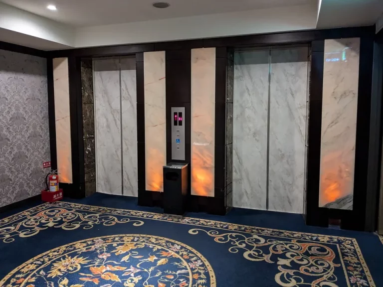 エレベーターホール客室階