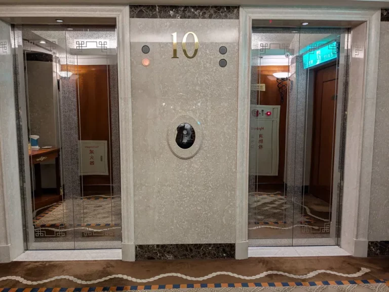 エレベーターホール客室階