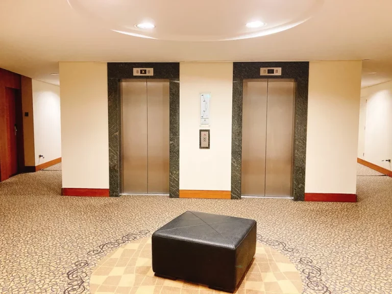 エレベーターホール客室階