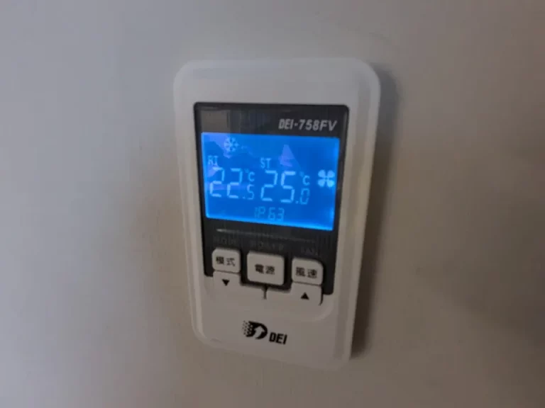 エアコンコントローラー