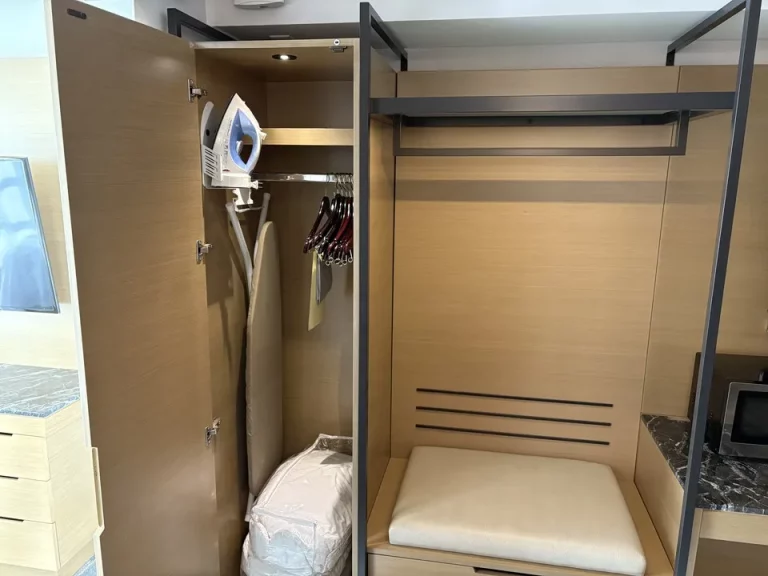 クローゼット関係