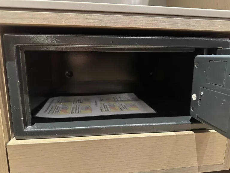 セーフティーボックス開