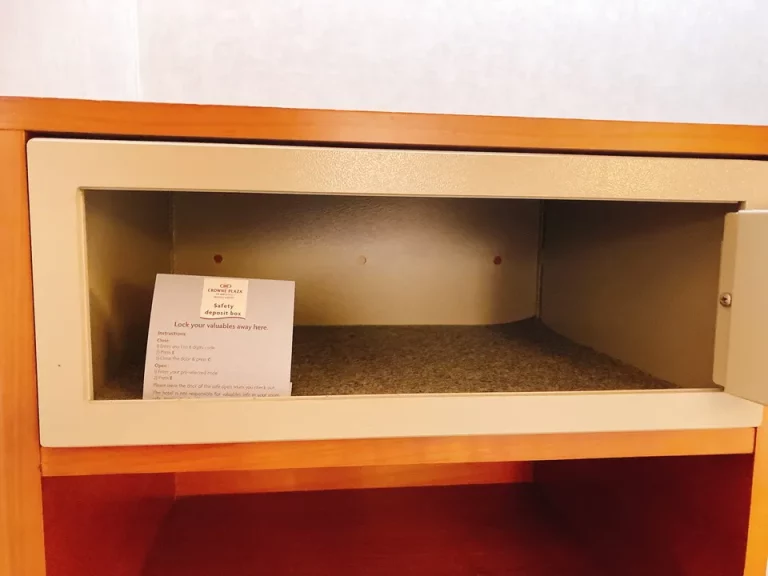 セーフティーボックス開いた状態