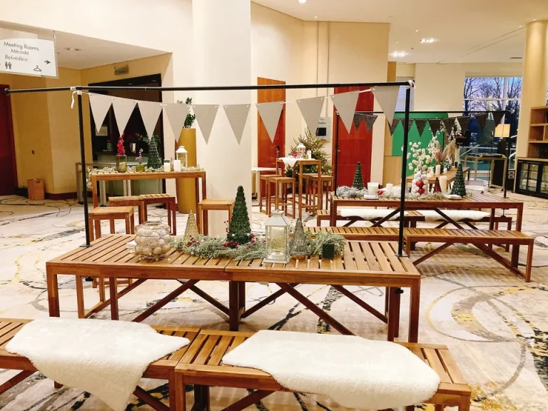 ロビー左側(イベントコーナー?)2