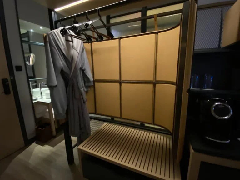 2クローゼット外観です。