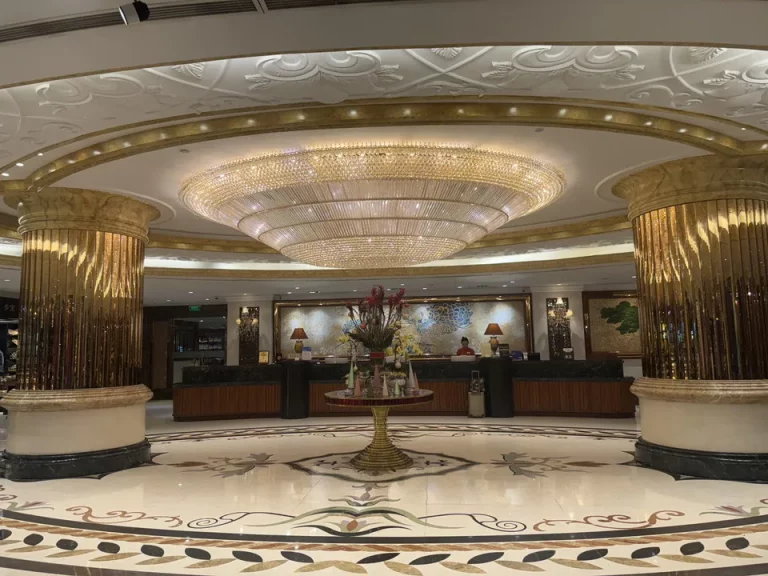 フロントカウンター