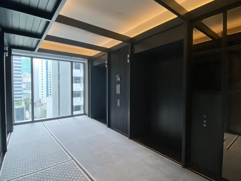 3エレベーターホール客室階です。14階です。