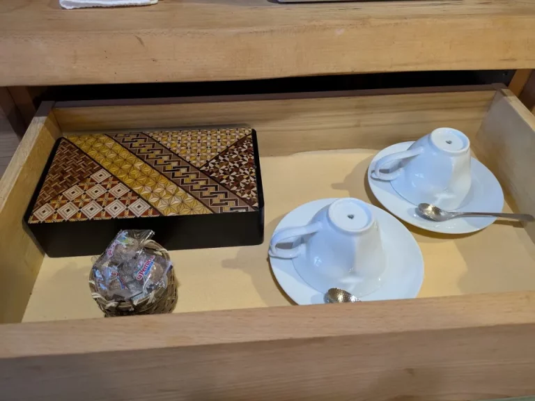 グラス・カップ