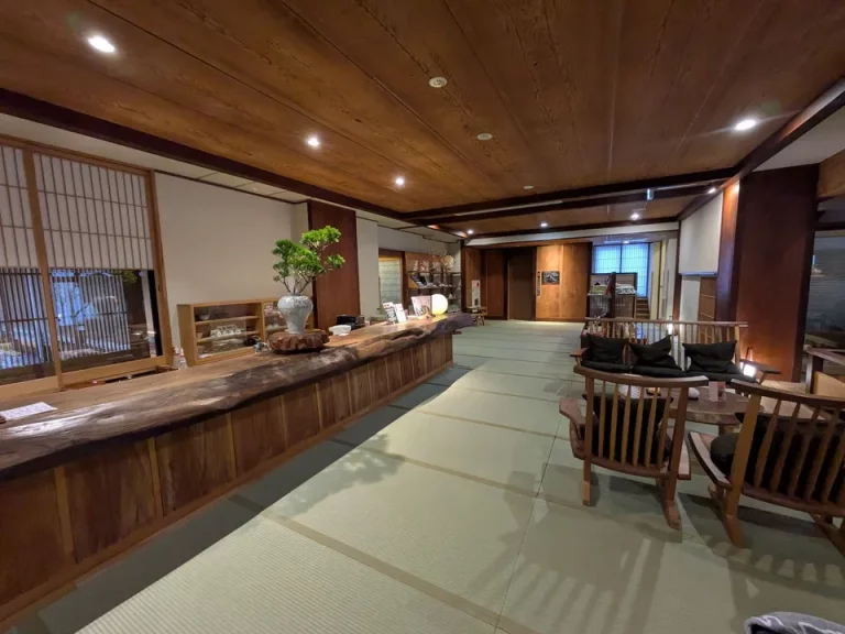 ロビー全体(おそらくバーもこちら)