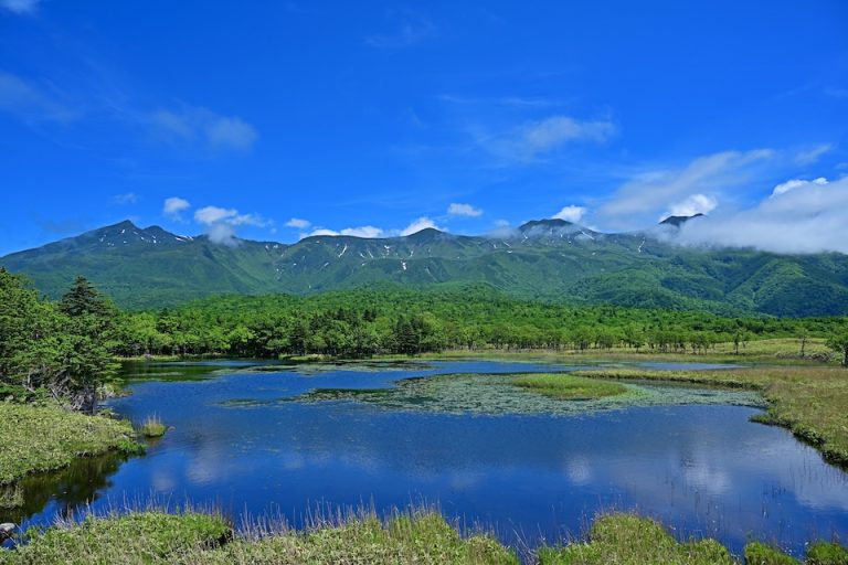 知床五湖で見た知床連山と湖のコラボ情景@知床、北海道