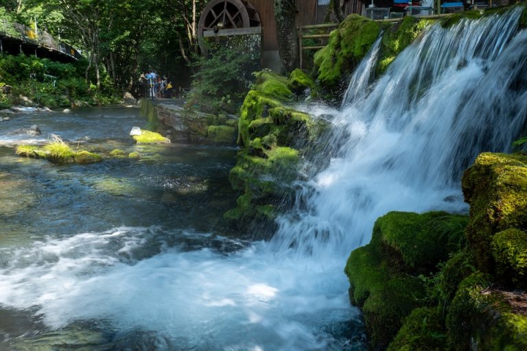 龍泉洞の川の流れ 岩手県岩泉町