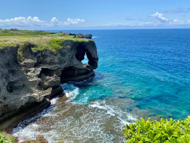 魔法のパワースポット 沖縄県のパワースポット5選】海と風と祈りが宿る、魂がほぐれる島時間