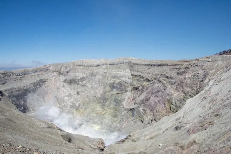 阿蘇の火口