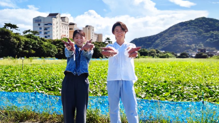 芋掘りカップル1