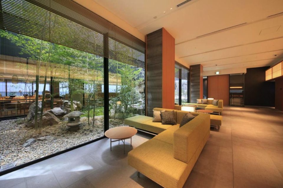 0837dee61ed4964723670549c7555897 copy