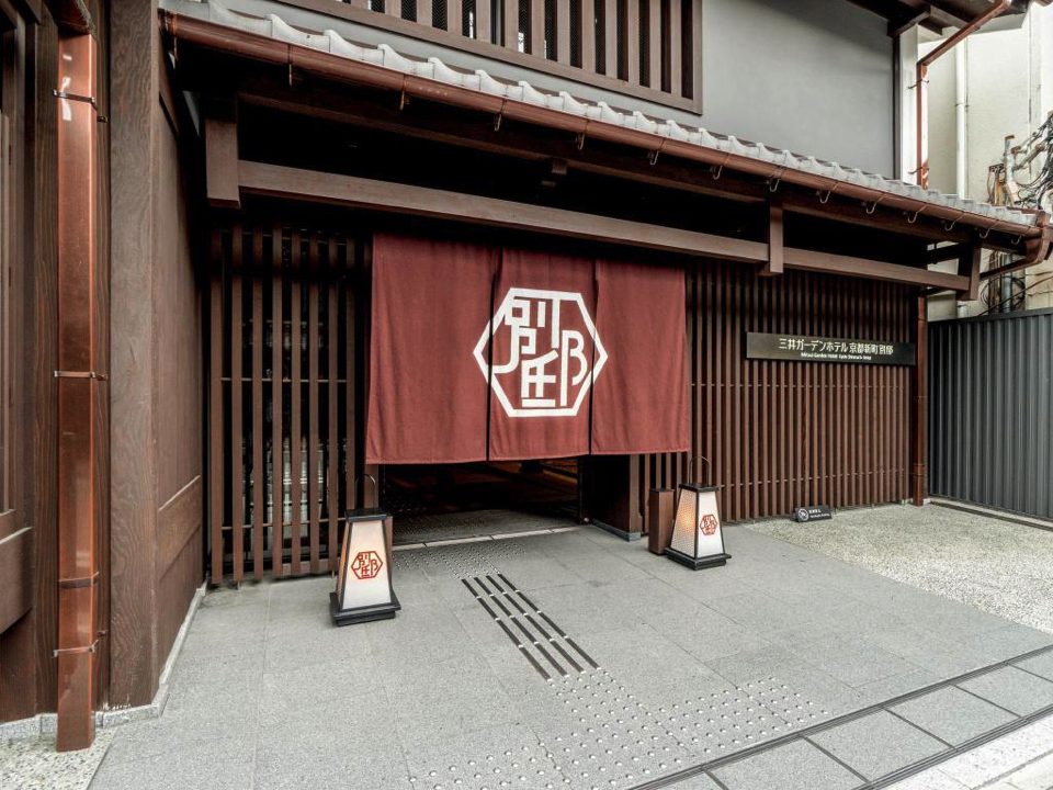 72559d681e55402ac71642a033207558 copy