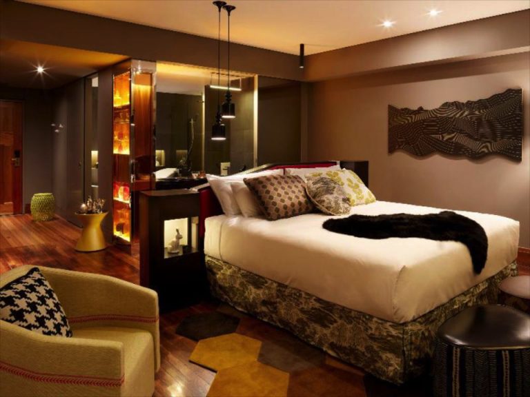 304897_15032506420026427343 copy