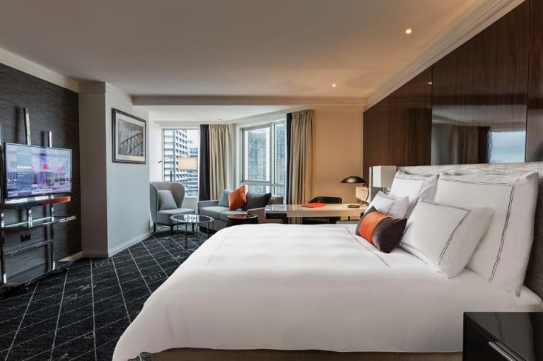 44945_18021913050062104667 copy