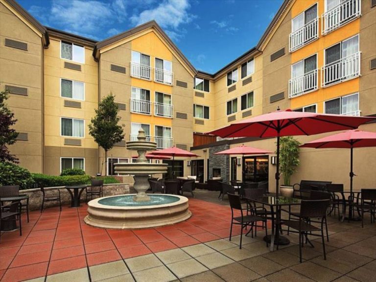 47045_15101416430036851539 copy